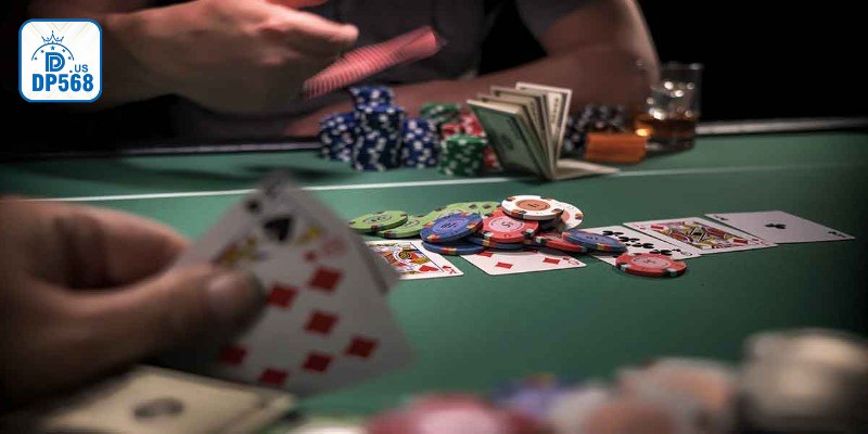 Khám phá tổng quan về trò chơi Poker online